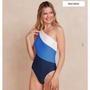 The Side Stroke /Deep Sea & Hydrangea & White Sand